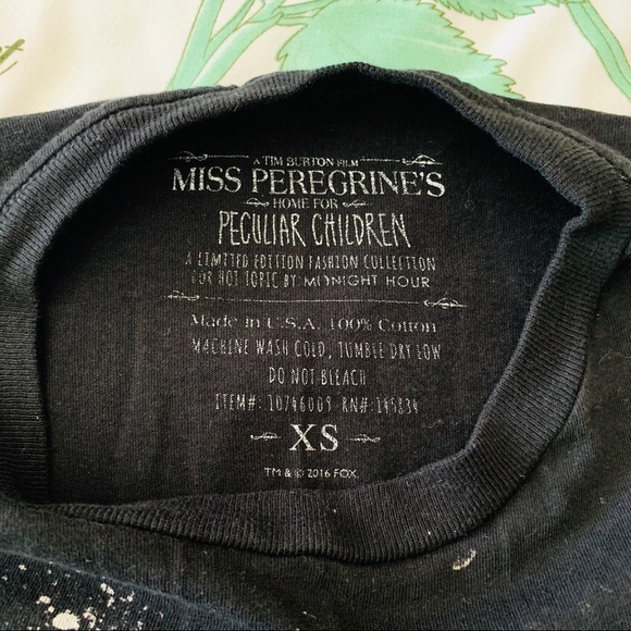 Hot Topic Miss Peregrine’s “I Can See Monsters” T - Picture 3 of 6